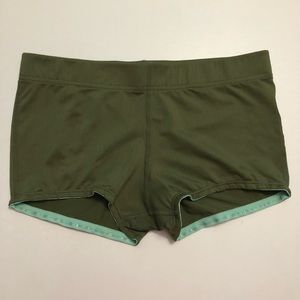 🌟Lululemon Green Athletic Shorts
